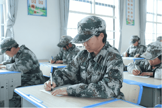 不良少年管教學校提醒要善于向孩子提問題(圖2) 不良少年管教學校提醒要善于向孩子提問題(圖2)